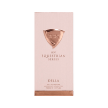 French Avenue Della elegant-floral mit Vanille und moderner Tiefe